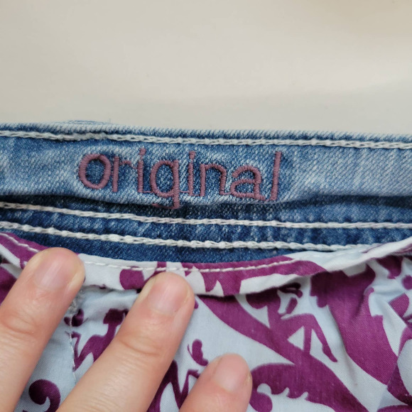 Maurices Blue Ankle Cropped Jeans with Distressed Details - Picture 9 of 9